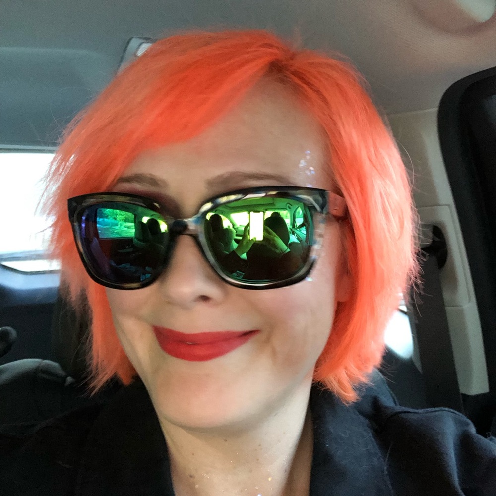 Meet your Posher, Angela
